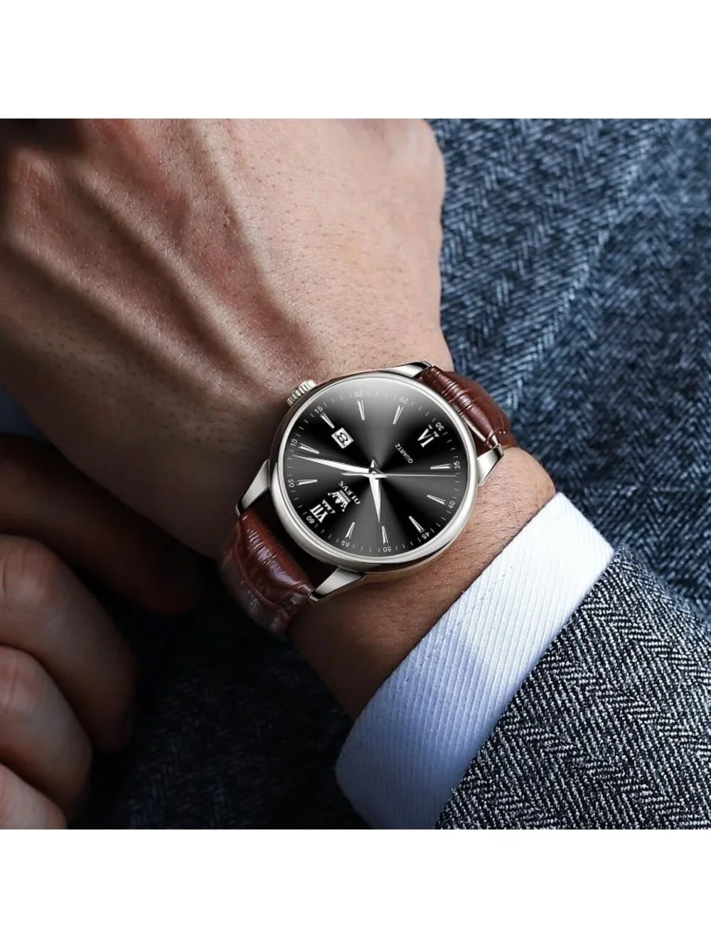 Men's Brown And Black Analog Quartz Stainless Steel Roman Numbers Classic Watch